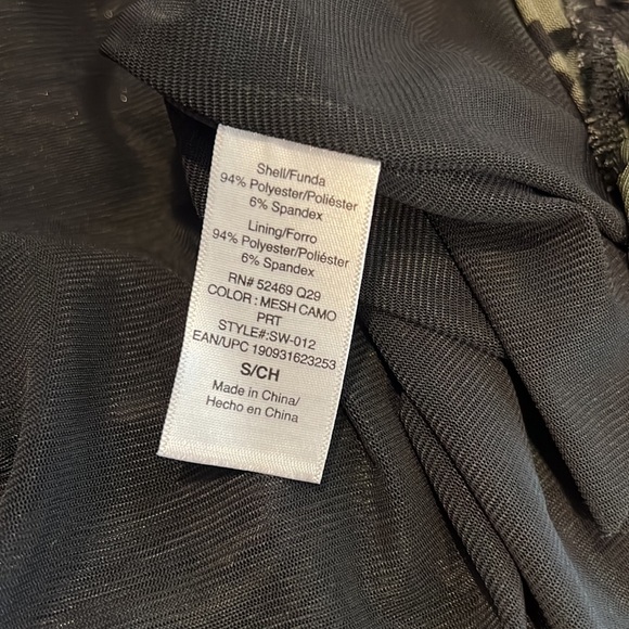 Scoop Camo Mesh Dress - Picture 6 of 8